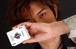 マジシャン「YUSHI」の出張マジックの依頼はマジシャン派遣.com
