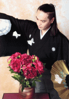 手妻の出張公演に関するお問い合わせはマジシャン派遣.com